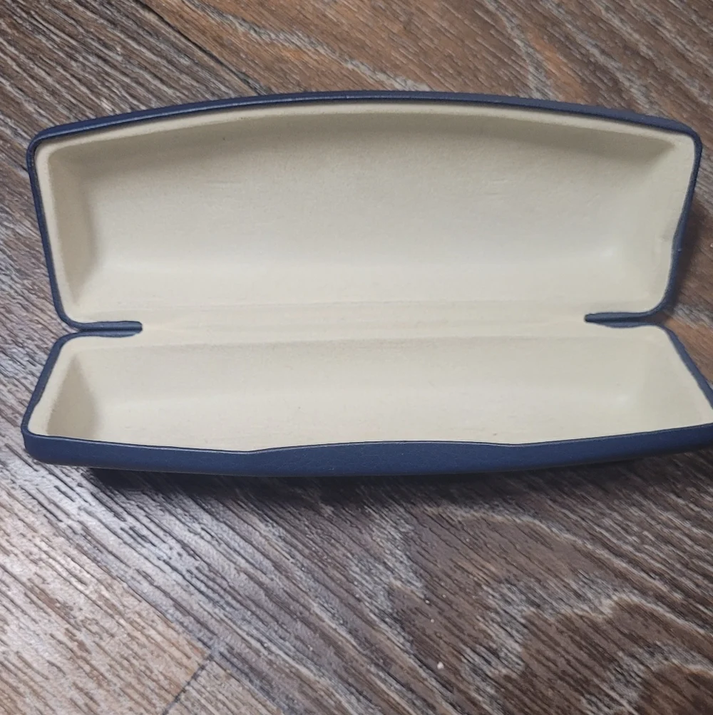 Cole Haan Hard Shell Sunglasses Glasses Case Blue Clamshell - Picture 3 of 3